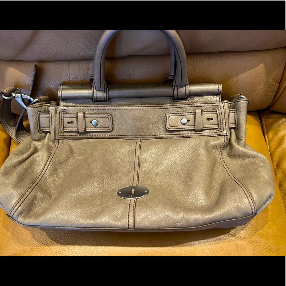 Fossil large tan handbag with shoulder strap and handles